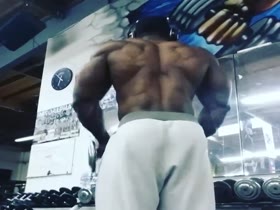 training shoulder