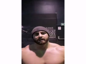 Thumb 11