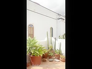 Thumb 10
