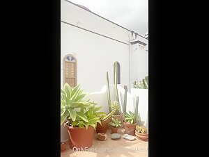Thumb 6